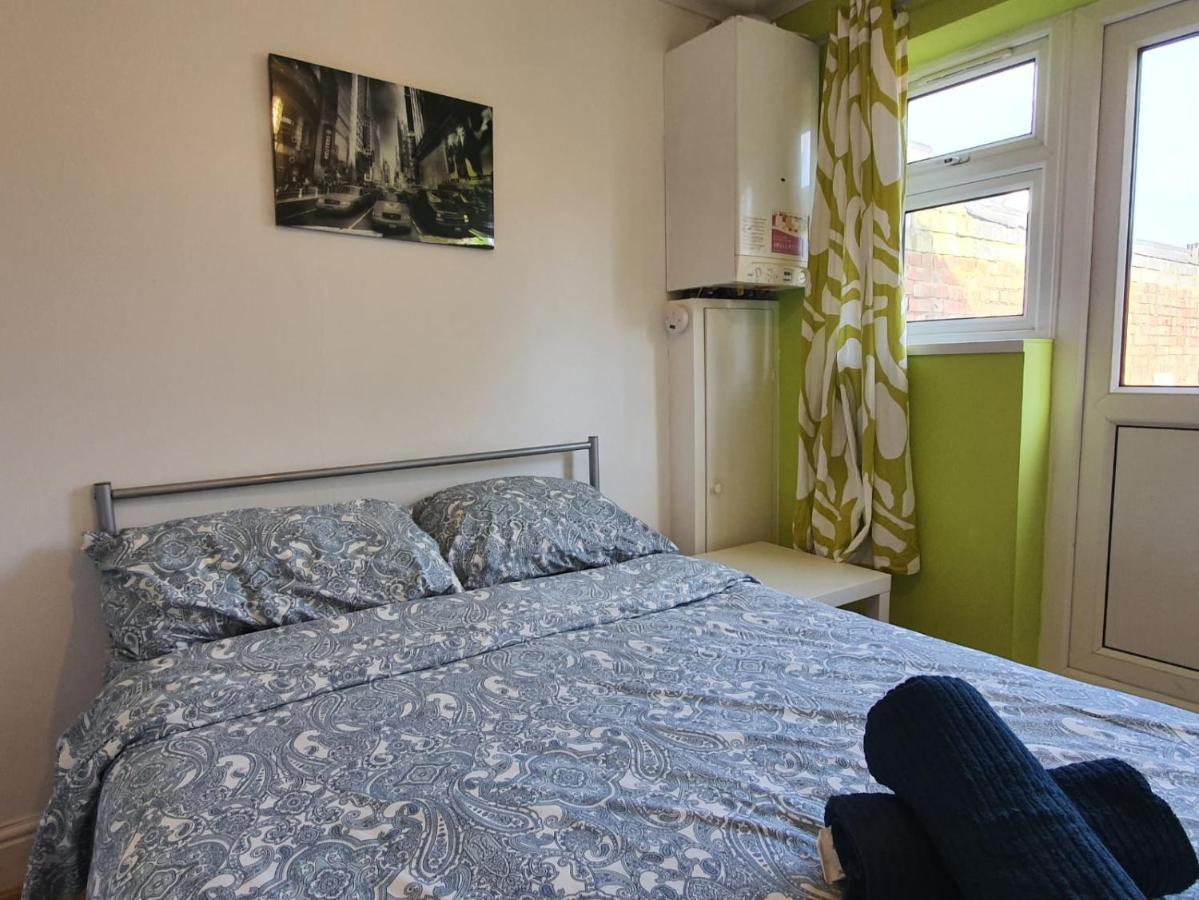 Eastwood Rooms Goodmayes Εξωτερικό φωτογραφία